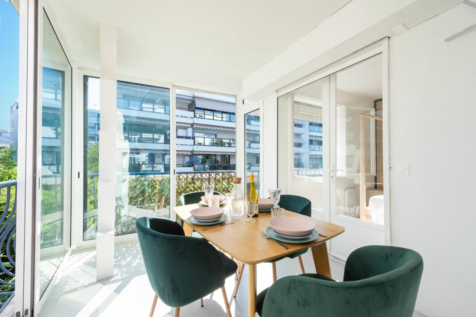Bright 1-br Walk To The * Cannes